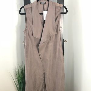 Tan long FashionNova vest !
